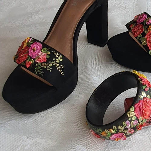 Sandals new with hand-painted flowers, faux suede, size 37
