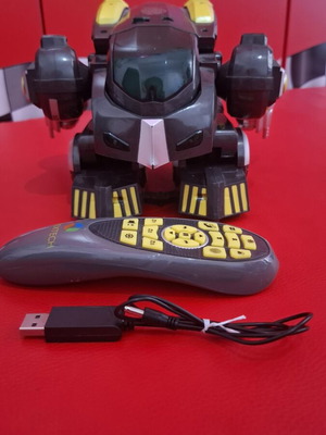 Deextech Transformation Robot like new with sound and lights, remote control