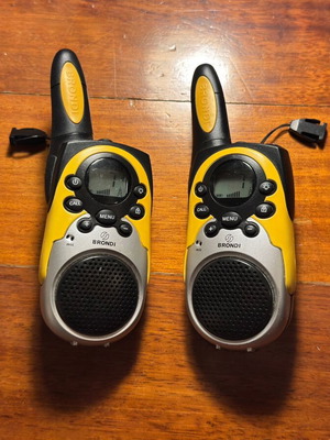 Brondi FX 100 twin walkie-talkie set used