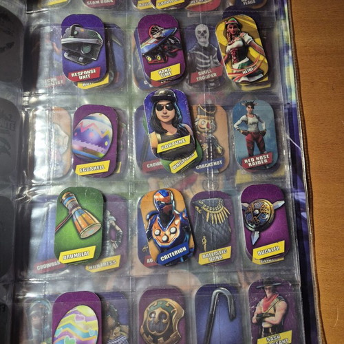 Fortnite metal tags albums like new, pack of 2