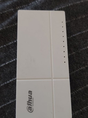 Dahua SF1008L Unmanaged L2 Switch with 8 Ethernet Ports new