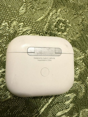 AirPods 3 used