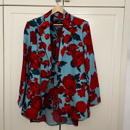 Trilogy floral shirt and jacket set like new, multicolor
