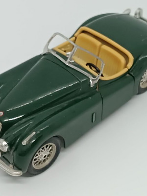 Αυτοκίνητο Jaguar XK 120 1949 Burago μεταχειρισμένο, χωρίς εμπρόσθιο παρμπρίζ