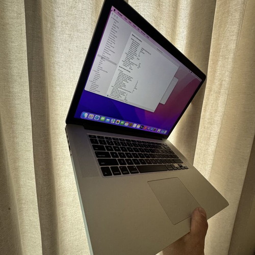 MacBook Pro Retina 15.4” laptop, 16GB RAM, 512GB SSD, Quad-Core i7