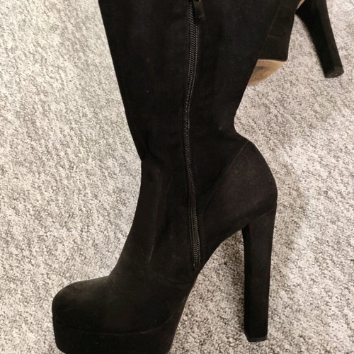 Sante over-the-knee boots black like new