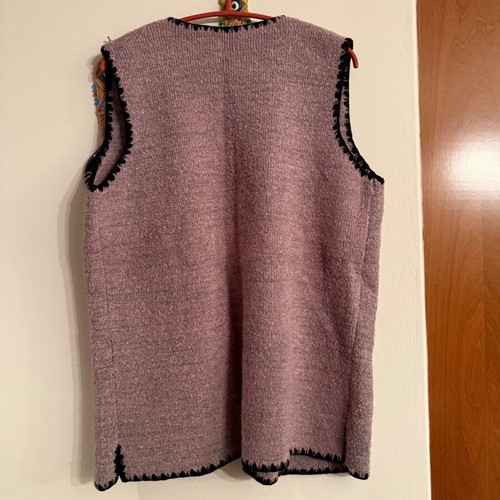 Knitted vest jacket pink with black new