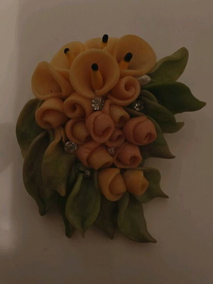 Handmade brooch like new with flowers and colorful strass
