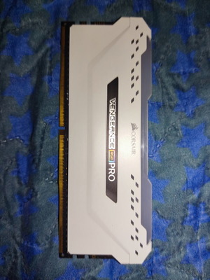 Corsair Vengeance Pro 8GB DDR4 RAM 3200MHz CL16 with ARGB lighting