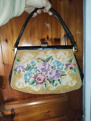Embroidered shoulder bag old used