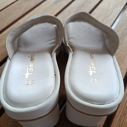 Tamaris white leather mules size 37 like new with Touch it comfort