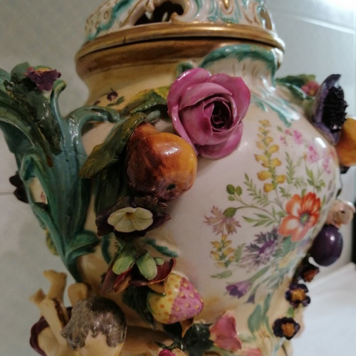 Vintage porcelain used, Victorian era, height 43 cm