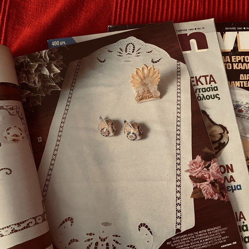 Ekeini magazines like new, various years, unused