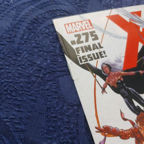 X-men Legacy #275 like new signed by David Baldeon