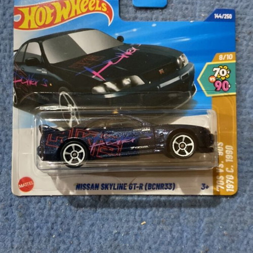 Hot Wheels Nissan Skyline toy car new