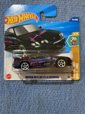 Hot Wheels Nissan Skyline toy car new