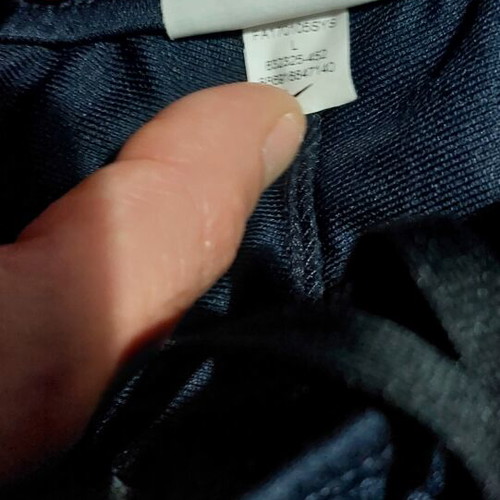 Pao sports pants large like new, authentic