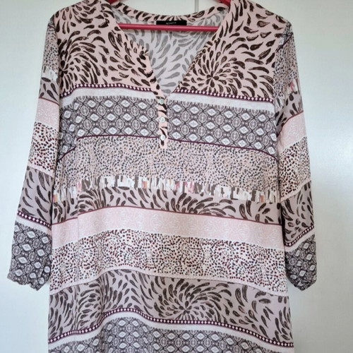 Bonita tunic blouse like new, size L, beige and pink