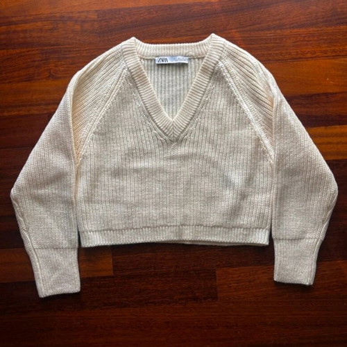 Zara warm thick cropped sweater Small like new, beige
