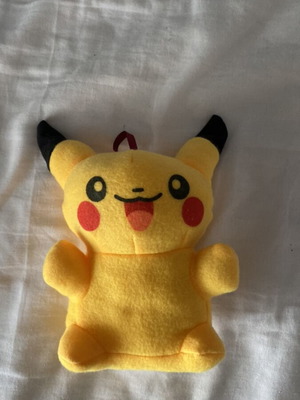 Pokémon Picachu stuffed toy like new