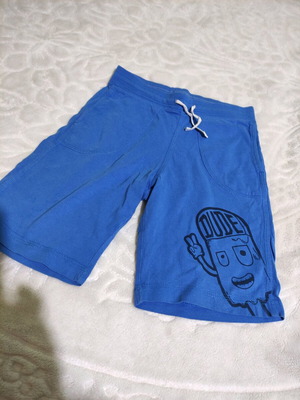 Kids Bermuda shorts like new, size 116, blue