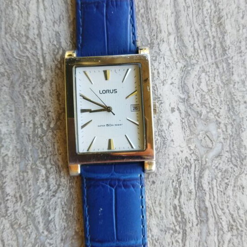 Lorus VX82-K388 Quartz Watch new, white dial, blue leather strap