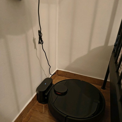 Xiaomi Mi Robot Vacuum Mop 2 Pro used robot vacuum with mopping and Wi-Fi