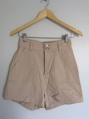 Tommy Jeans Harper HR Gabardine shorts like new, size 25, beige