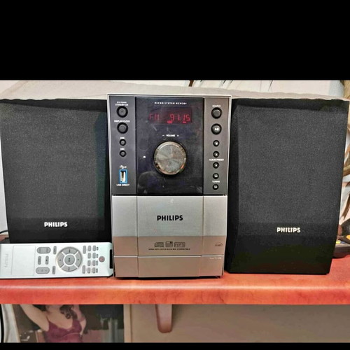 Philips Micro Hi-Fi sound system like new