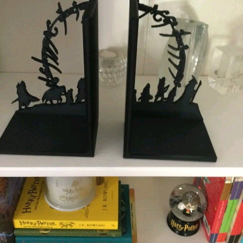 Lord Of The Rings book stand new