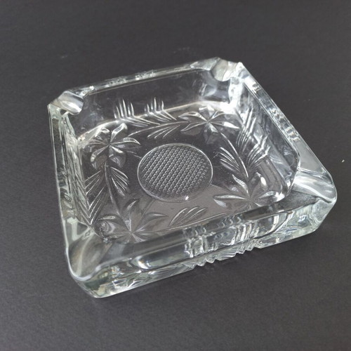 Vintage glass ashtray like new