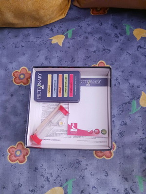 Pictionary board game like new