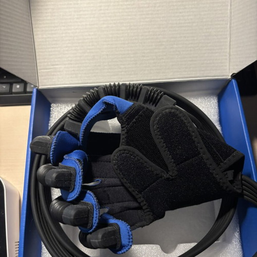 Syrebo SY-HRC12 Hand Rehabilitation System like new with Data Glove DG12
