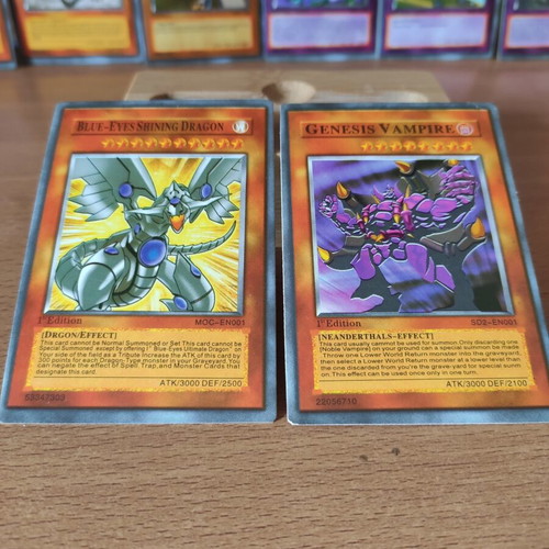 Yu-Gi-Oh! card set like new, 14 cards including Genesis Vampire