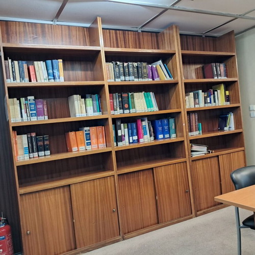 Bookcase set of 3 used, dimensions 100cm x 245cm and 102cm x 245cm