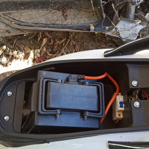 E-MOOV LTL-1 Electric Scooter like new, 48V20Ah battery, no license