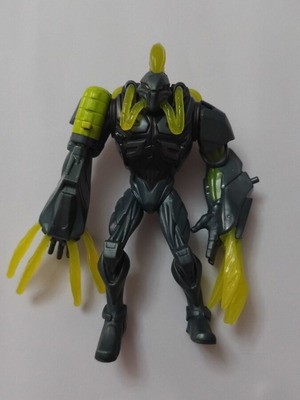 Toxzon Max Steel figure like new by Mattel