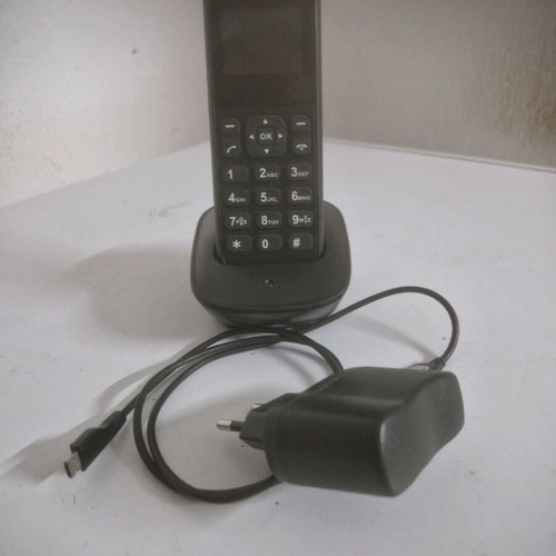 MLS - ZTE phone used with SIM card for elderly