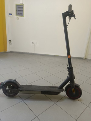 Xiaomi Pro 2 electric scooter used with charger and new tires