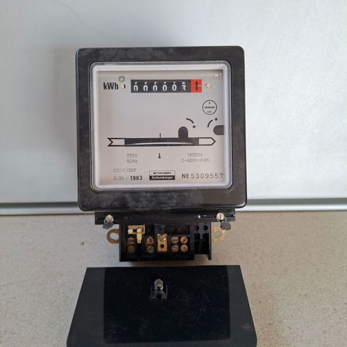 Schlumberger Single-Phase Analog kWh Meter 220V 10(30)A New