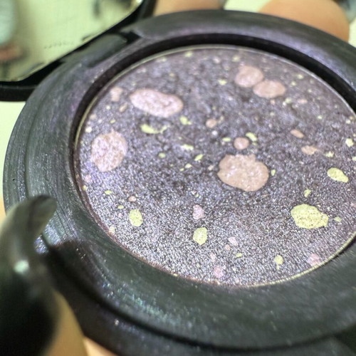 Adriana Karembeu Paris eyeshadow brand new, shimmery marble purple