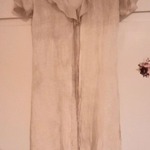 Beach caftan like new, ochre beige linen with side slits