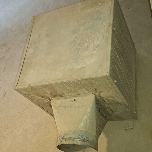 Bubble ventilation motor used in galvanized box