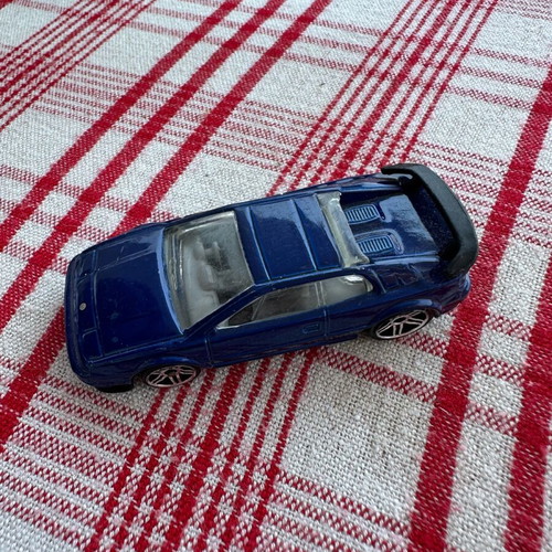 Hot Wheels Lotus Esprit 2011 used, blue