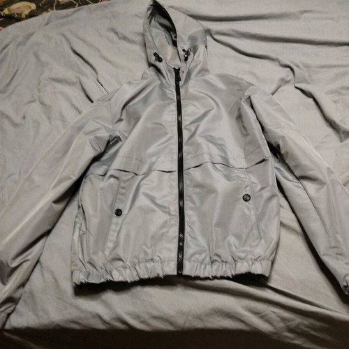 Windbreaker jacket gray like new, lightweight