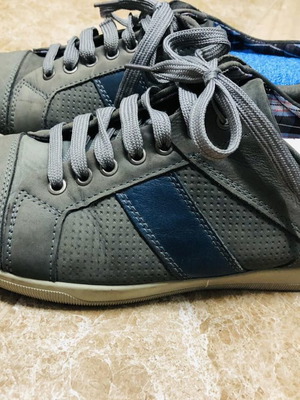 Athletic shoes used, men's leather, size 43, gray and blue