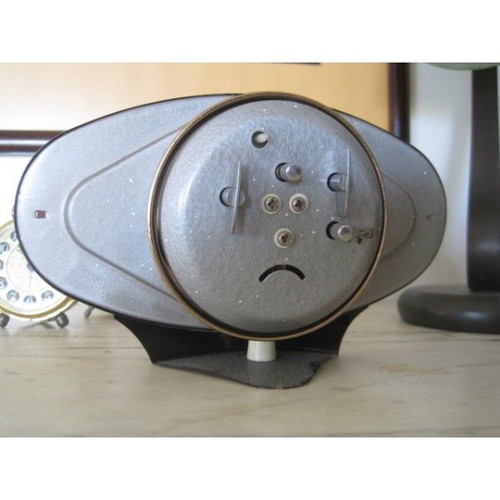 Treasure metal oval table clock used, analog