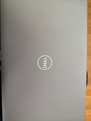 Laptop Dell Latitude 5520 μεταχειρισμένο με επιφανειακές φθορές