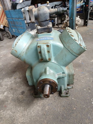 Ψυκτικό μηχάνημα Carrier 40Hp 77Kw πλήρως ανακατασκευασμένο