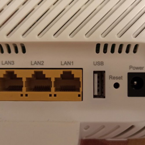 Router Huavei για 100 mbps σαν καινούργιο